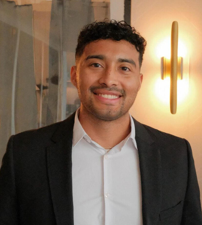 Picture of Henry Flores, Founder | CEO of Zage Media